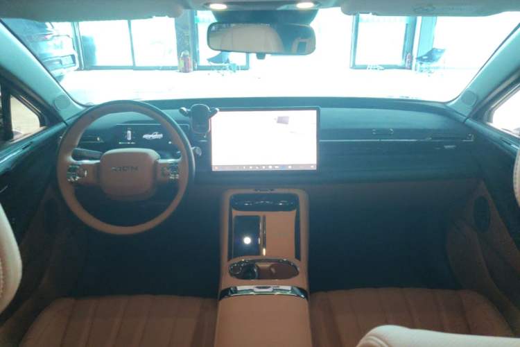 Used AION RT 2026 Model 650 Smart Elite Edition Center Console