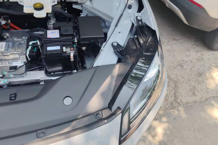 Used AION RT 2026 Model 520 Smart Enjoyment Edition Engine Bay Left