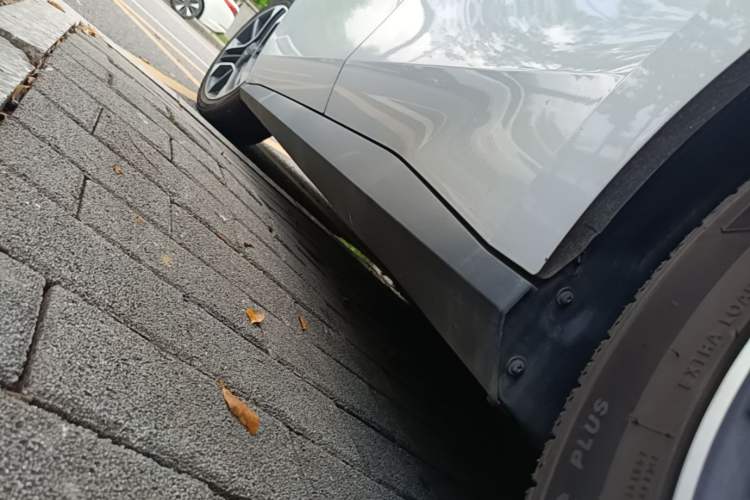 Used AION RT 2026 Model 650 Smart Elite Edition Left Side Sill