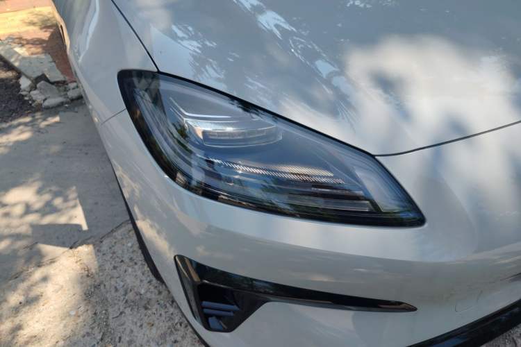 Used AION RT 2026 Model 520 Smart Enjoyment Edition Right Front Headlight