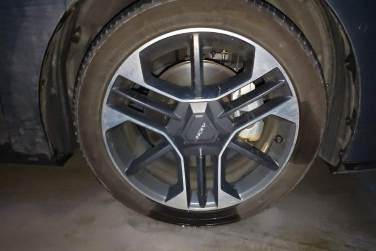 Used AION RT 2026 Model 650 Smart Luxury Edition Right Front Wheel Hub