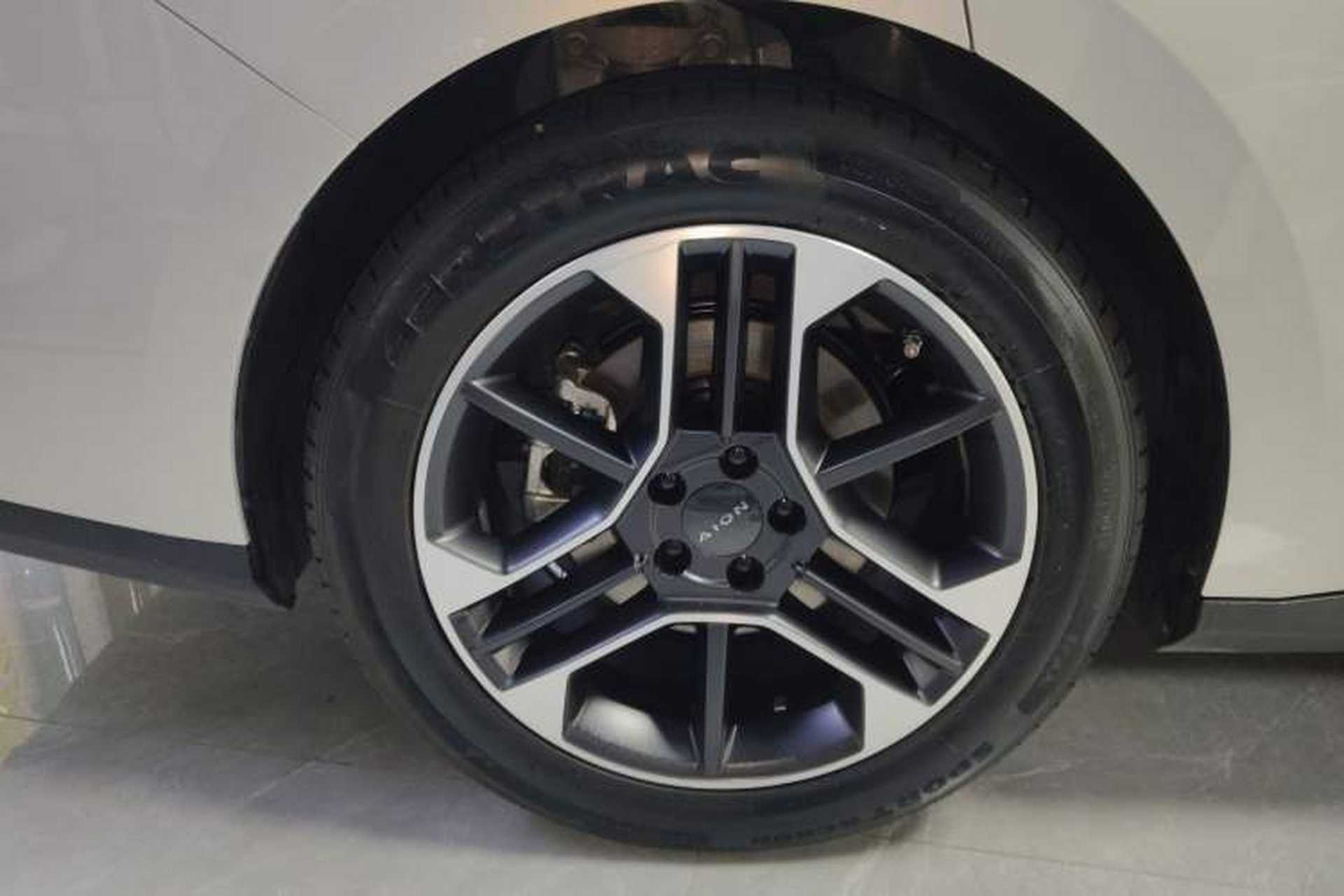 Used AION RT 2026 Model 650 Smart Luxury Edition Right Rear Wheel Hub