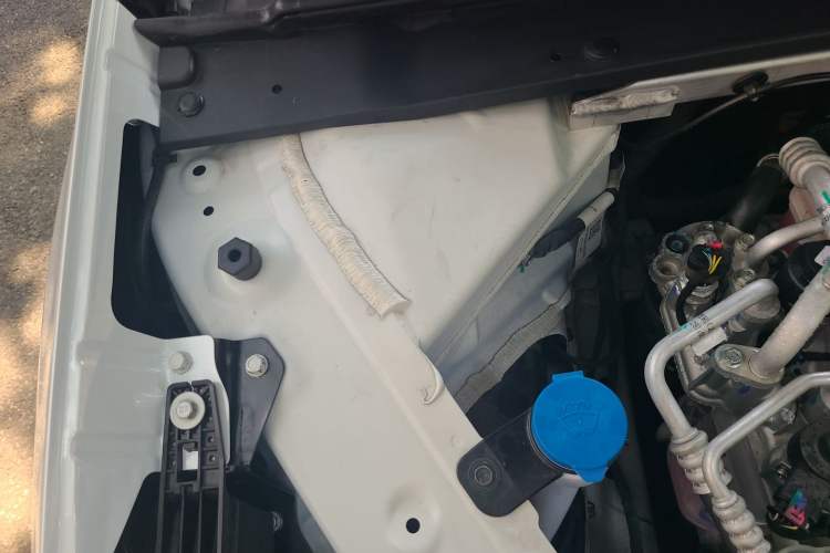 Used AION RT 2026 Model 650 Smart Luxury Edition Engine Bay Right