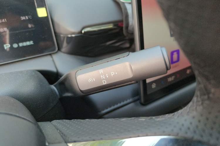Used AION RT 2026 Model 650 Smart Elite Edition Gear Lever