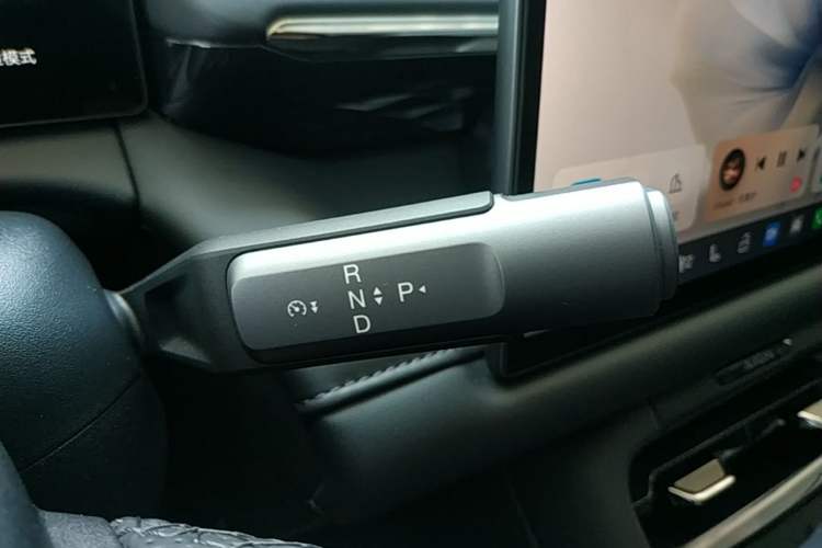 Used AION RT 2026 Model 520 Smart Elite Edition Gear Lever
