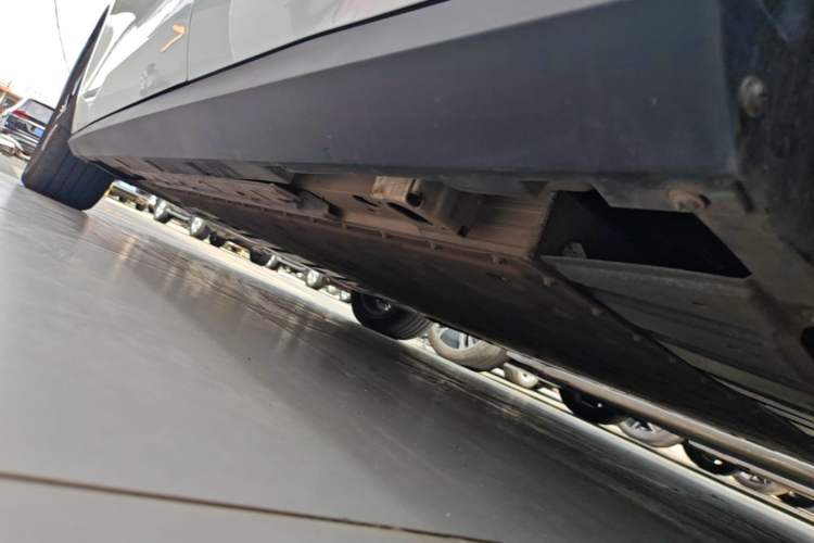 Used AION RT 2026 Model 520 Smart Elite Edition Left Side Sill