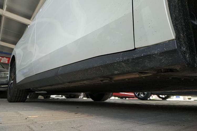 Used AION RT 2026 Model 520 Smart Elite Edition Right Side Sill