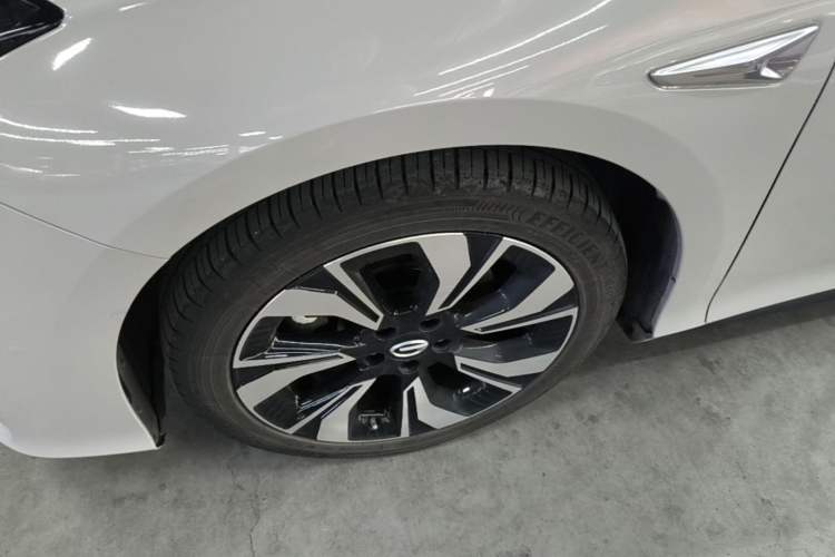 Used AION S 2019 Max 630 Left Front Wheel Hub
