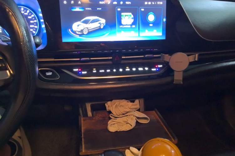 Used AION S 2019 Xuan 530 Audio And AC Panel