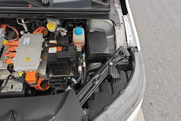 Used AION S 2019 Xuan 530 Engine Bay Left