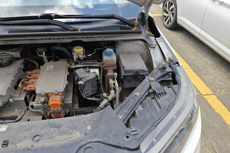 Used AION S 2019 Xuan 530 Engine Bay Left