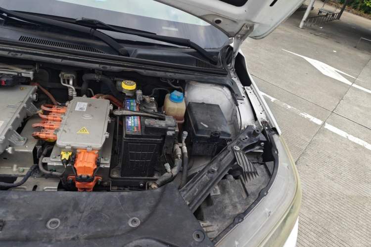 Used AION S 2019 Xuan 530 Engine Bay Left