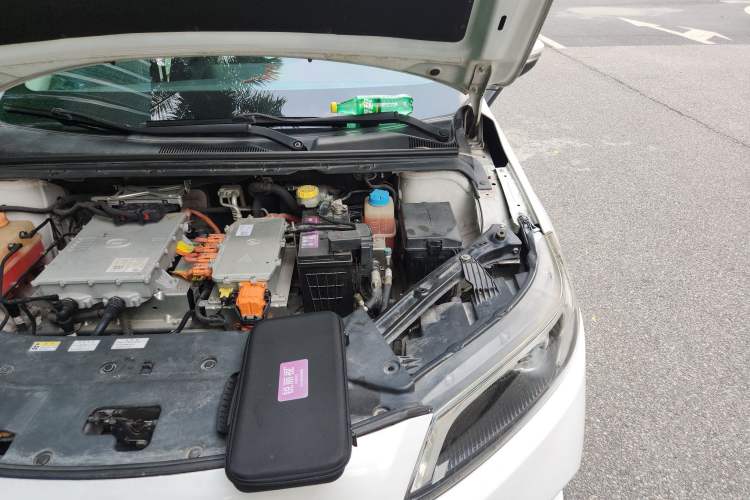 Used AION S 2019 Xuan 530 Engine Bay Left