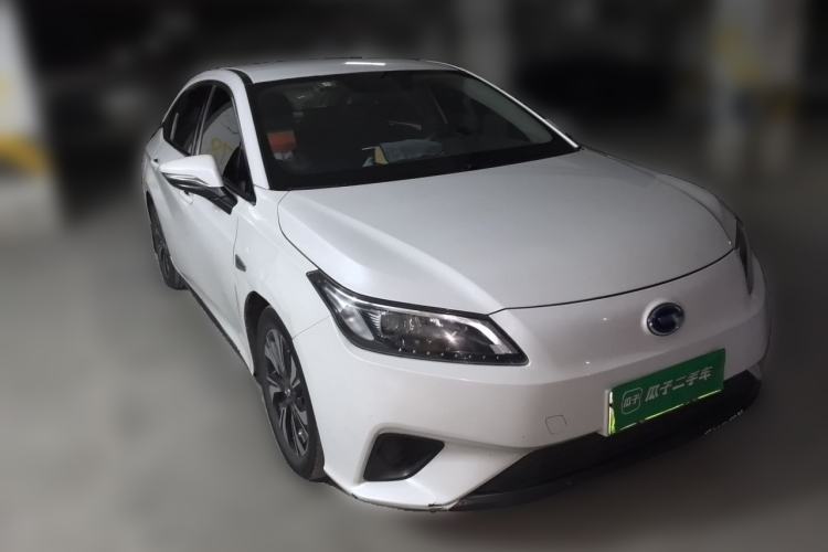 Used AION S 2019 Xuan 530 Front Right 45 Deg