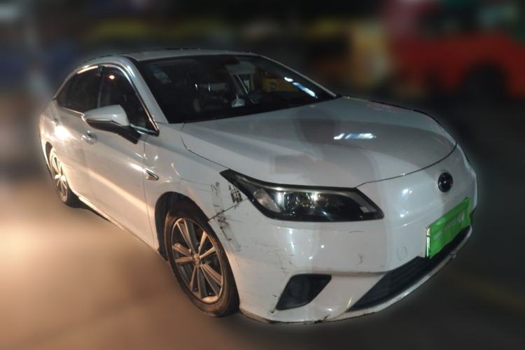 Used AION S 2019 Xuan 530 Front Right 45 Deg