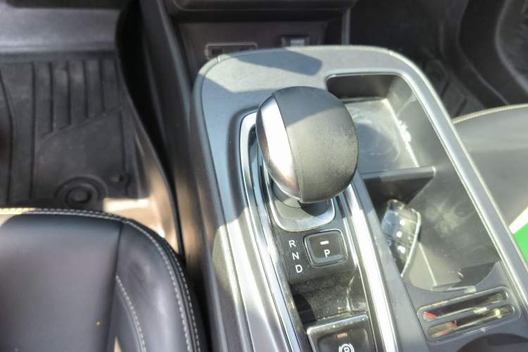 Used AION S 2019 Xuan 530 Gear Lever