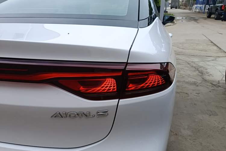 Used AION S 2019 Meizu Evo 630 Right Rear Taillight