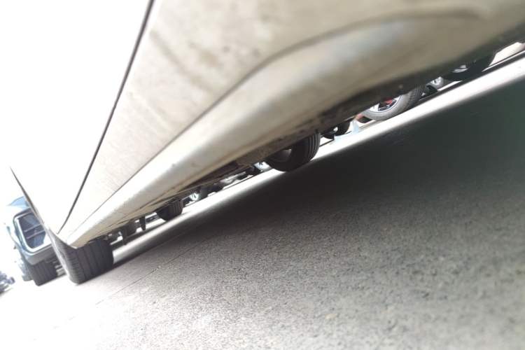 Used AION S 2019 Xuan 630 Right Side Sill