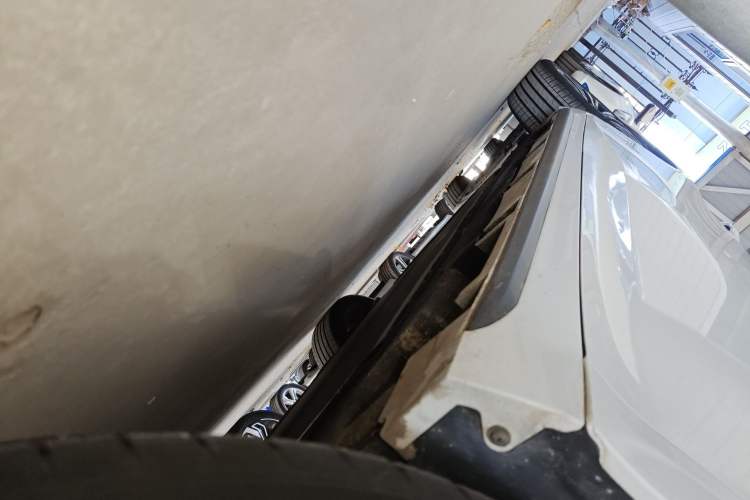 Used AION S 2019 Max 630 Right Side Sill