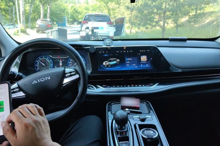 Used AION S 2020 Meizu 580 Center Console