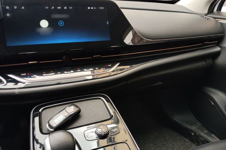 Used AION S 2020 Meizu 580 Center Console