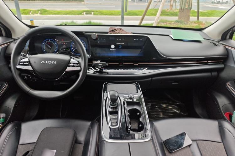 Used AION S 2020 Meizu 580 Pio Center Console