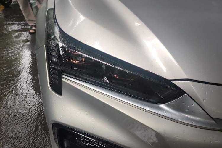 Used AION S 2020 Meizu 580 Right Front Headlight