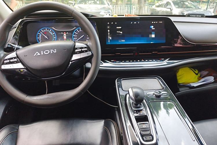 Used AION S 2020 Meizu 580 Center Console