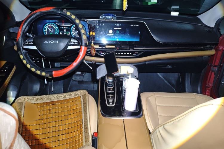 Used AION S 2020 Meizu 580 Center Console