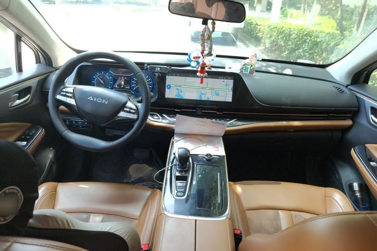 Used AION S 2020 Meizu 580 Center Console