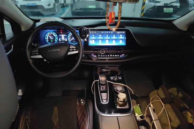 Used AION S 2020 Meizu 580 Pio Center Console