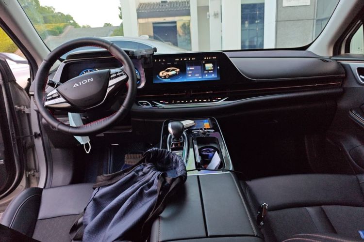 Used AION S 2020 Meizu 580 Center Console