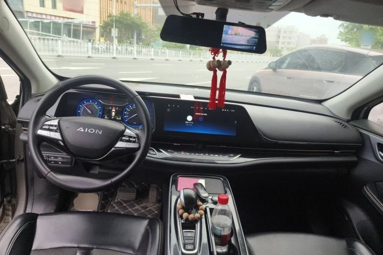 Used AION S 2020 Meizu 580 Pio Center Console