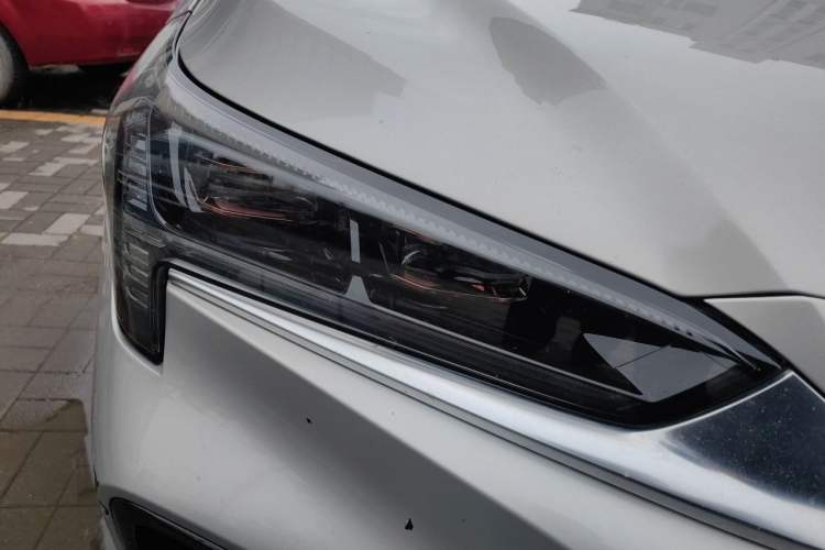 Used AION S 2020 Meizu 580 Right Front Headlight