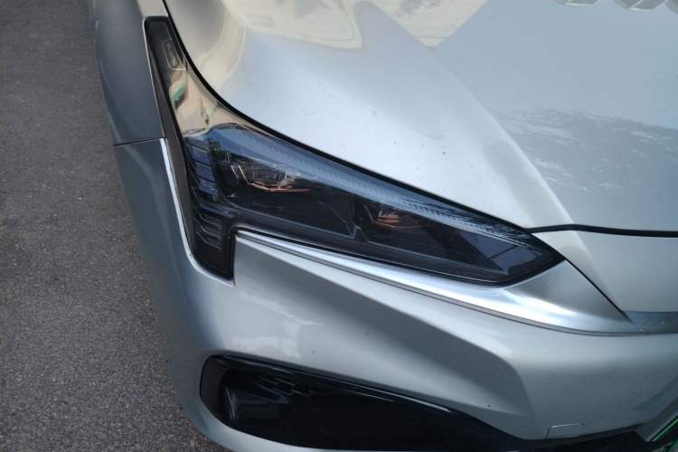Used AION S 2020 Meizu 580 Right Front Headlight