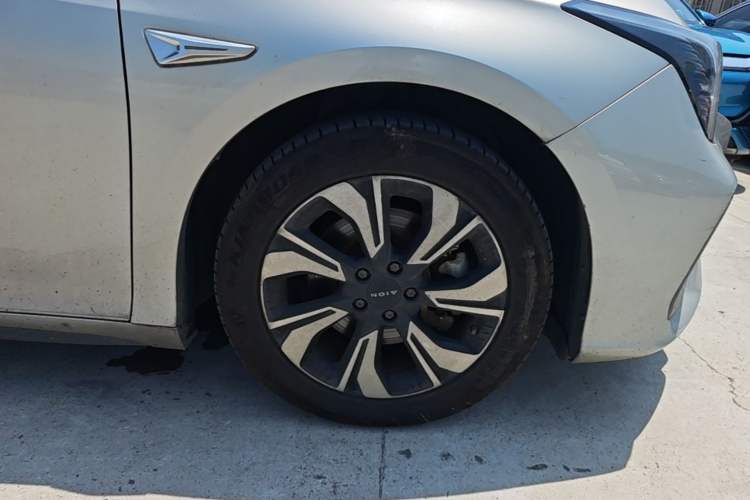 Used AION S 2020 Meizu 580 Right Front Wheel Hub