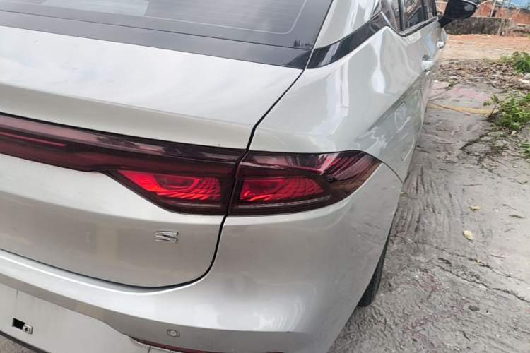 Used AION S 2020 Meizu 580 Travel Standard Edition Right Rear Taillight