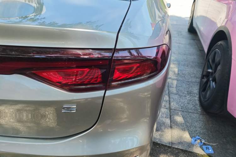 Used AION S 2020 Meizu 580 Travel Standard Edition Right Rear Taillight