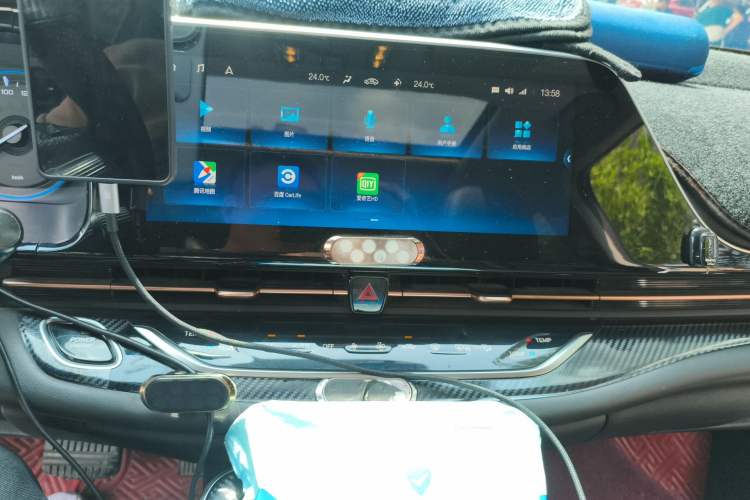 Used AION S 2020 Meizu 580 Pio Audio And AC Panel