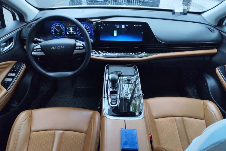 Used AION S 2020 Meizu 580 Pio Center Console