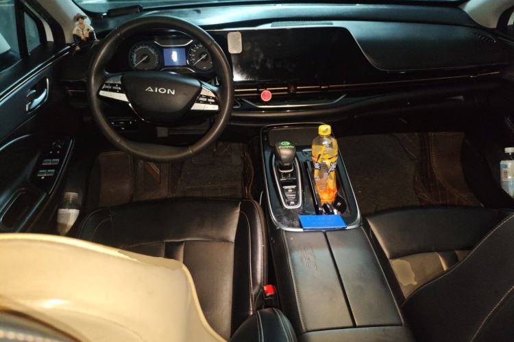 Used AION S 2020 Meizu 580 Center Console