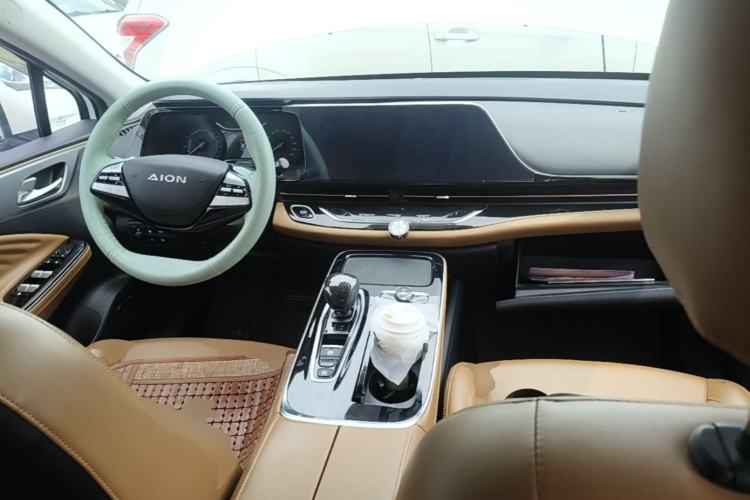 Used AION S 2020 Meizu 580 Center Console