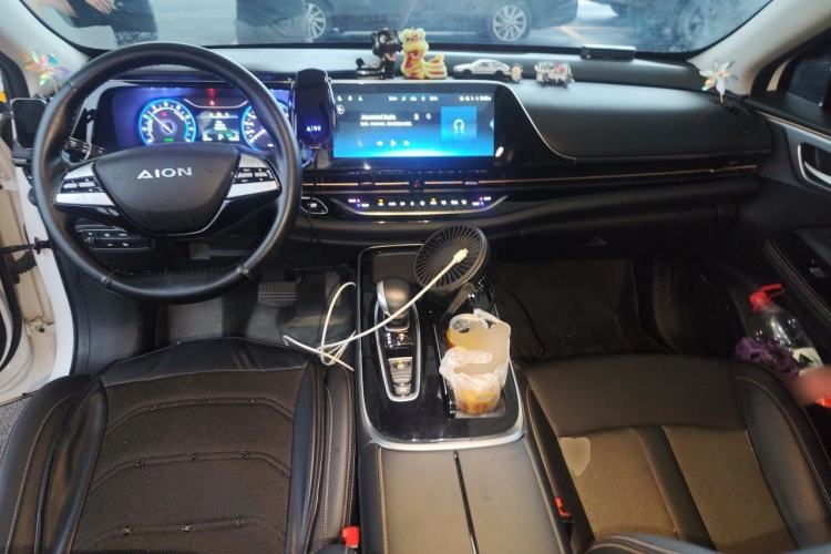 Used AION S 2020 Meizu 580 Center Console