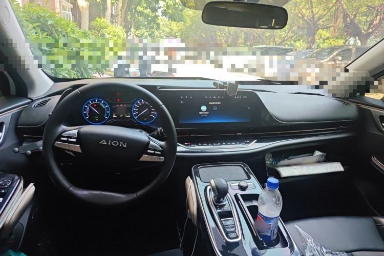 Used AION S 2020 Meizu 580 Pio Center Console