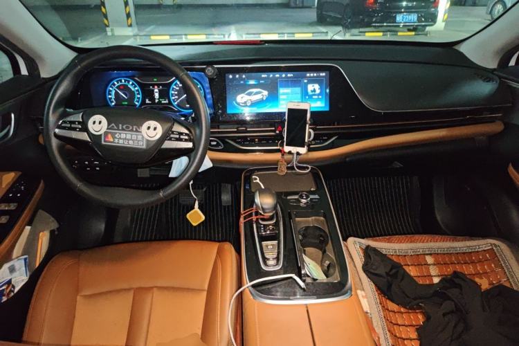 Used AION S 2020 Meizu 580 Center Console