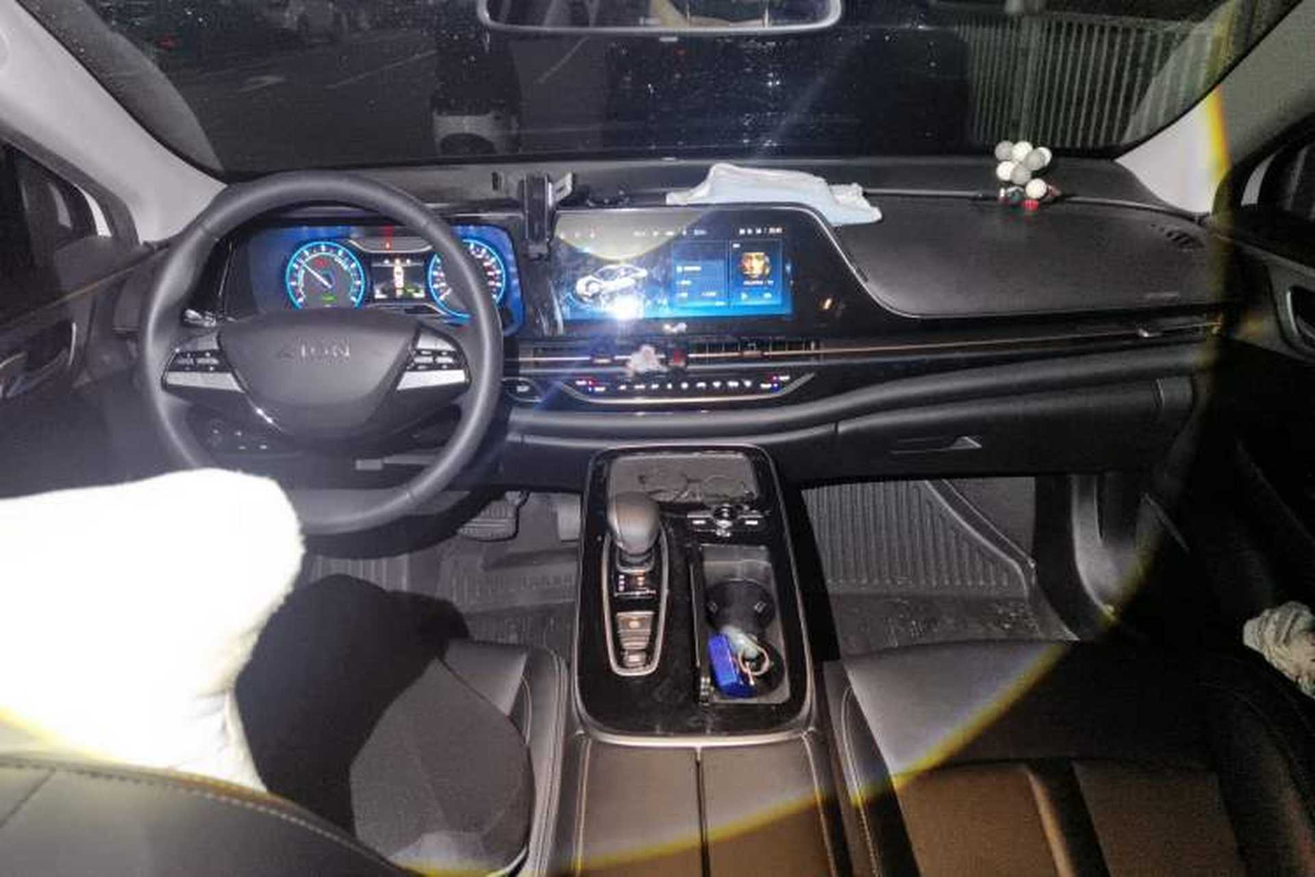 Used AION S 2020 Meizu 580 Center Console
