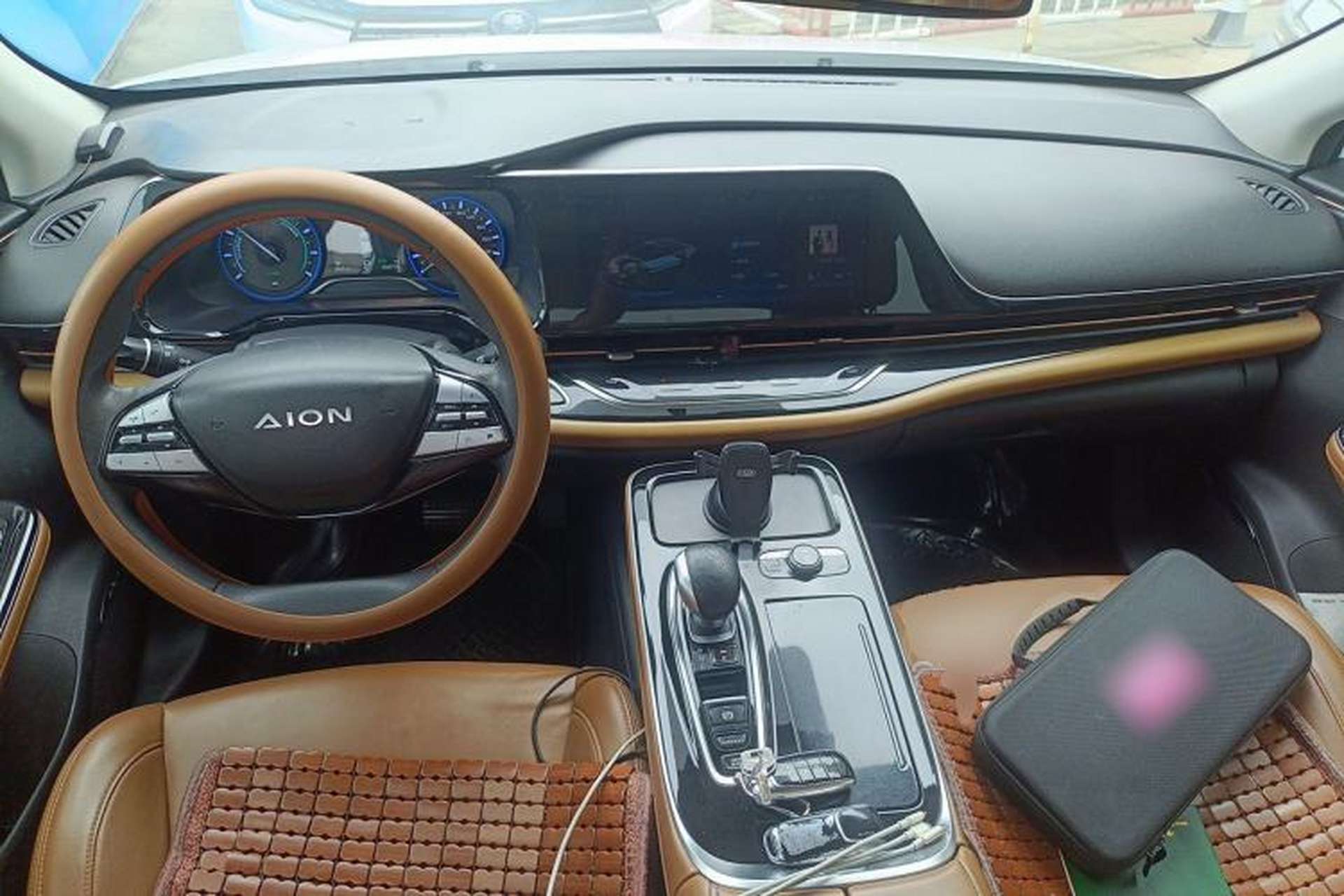 Used AION S 2020 Meizu 580 Center Console