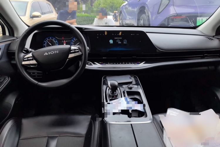 Used AION S 2020 Meizu 580 Center Console