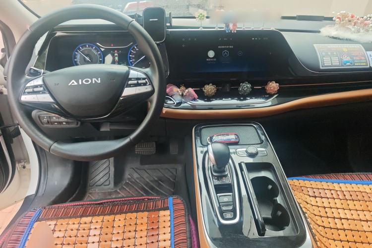 Used AION S 2020 Meizu 580 Center Console
