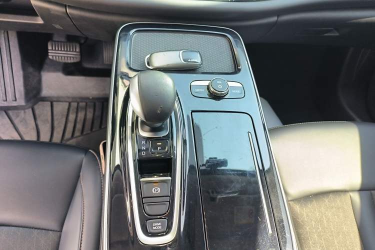 Used AION S 2020 Meizu 580 Pio Gear Lever